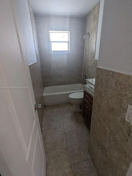 Recently Rented: $2,100 (2 beds, 2 baths, 1092 Square Feet)