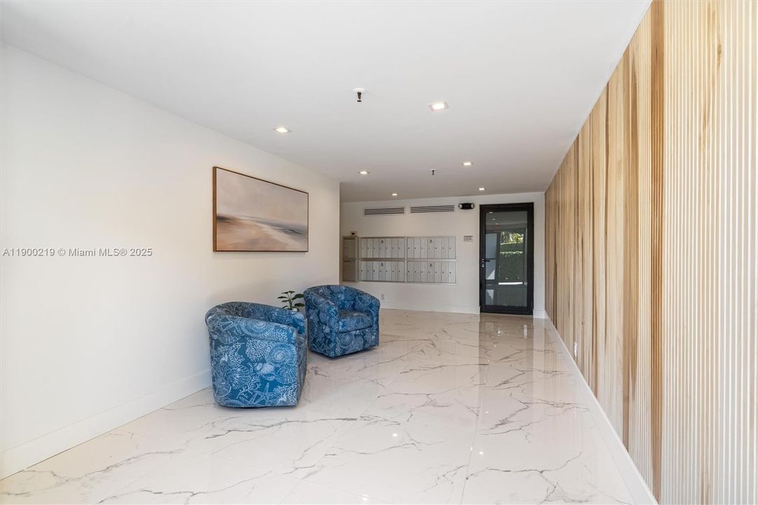 En Venta: $1,369,000 (2 camas, 2 baños, 1904 Pies cuadrados)