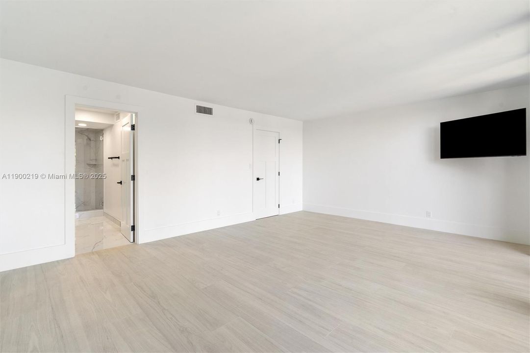 En Venta: $1,369,000 (2 camas, 2 baños, 1904 Pies cuadrados)