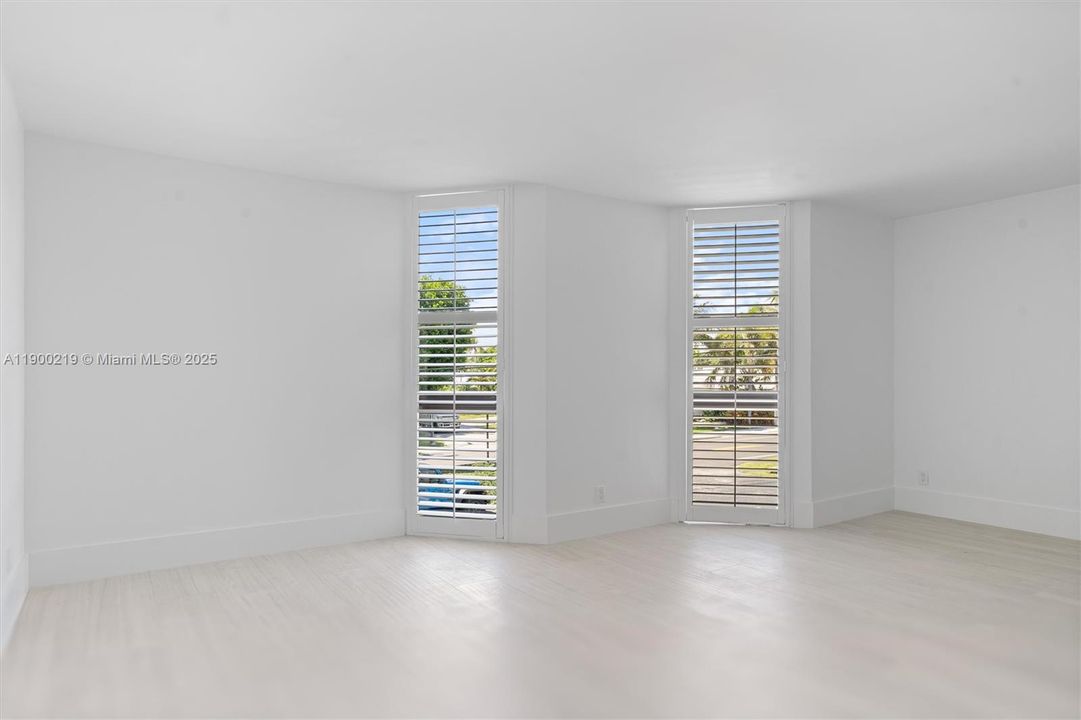 En Venta: $1,369,000 (2 camas, 2 baños, 1904 Pies cuadrados)