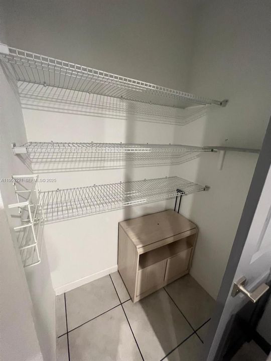 For Sale: $358,000 (2 beds, 2 baths, 1208 Square Feet)