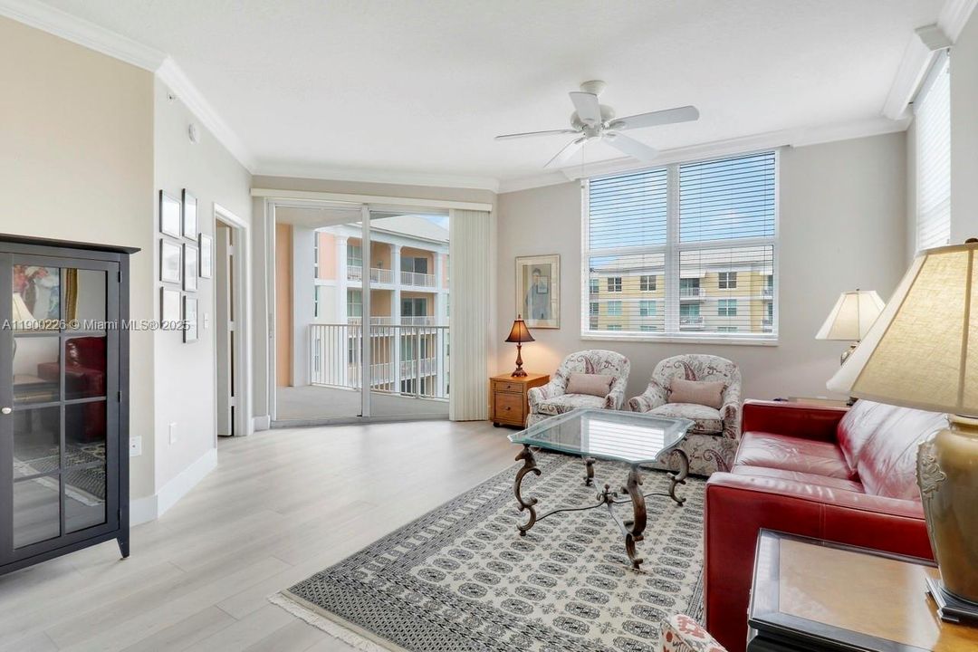 For Sale: $349,216 (2 beds, 2 baths, 1265 Square Feet)