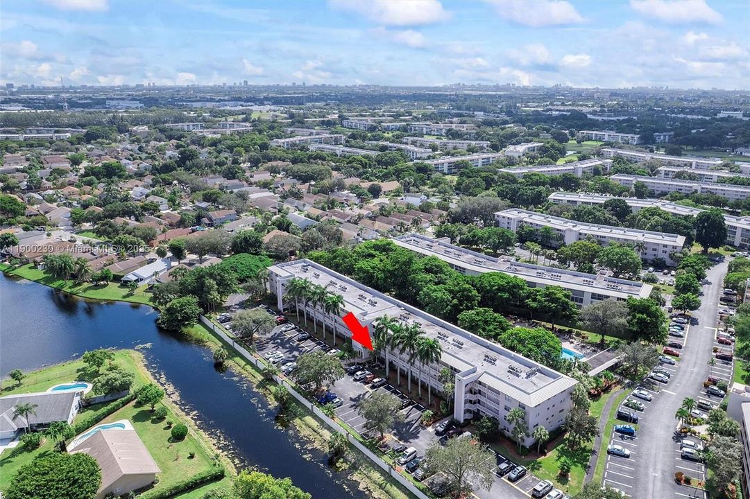 For Sale: $279,000 (2 beds, 2 baths, 1156 Square Feet)