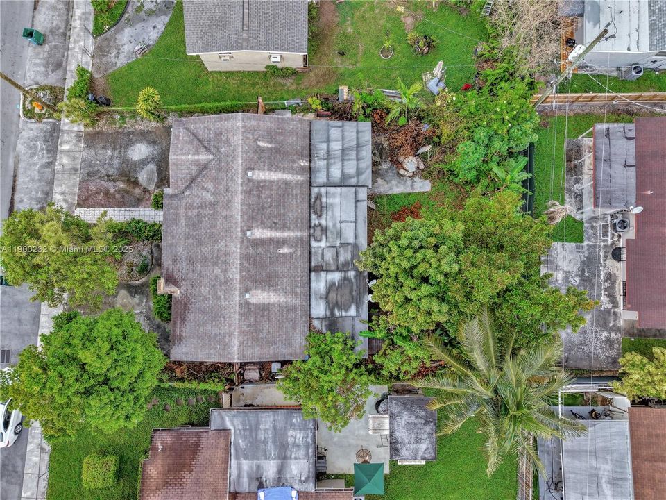 Recently Sold: $435,000 (3 beds, 2 baths, 1670 Square Feet)