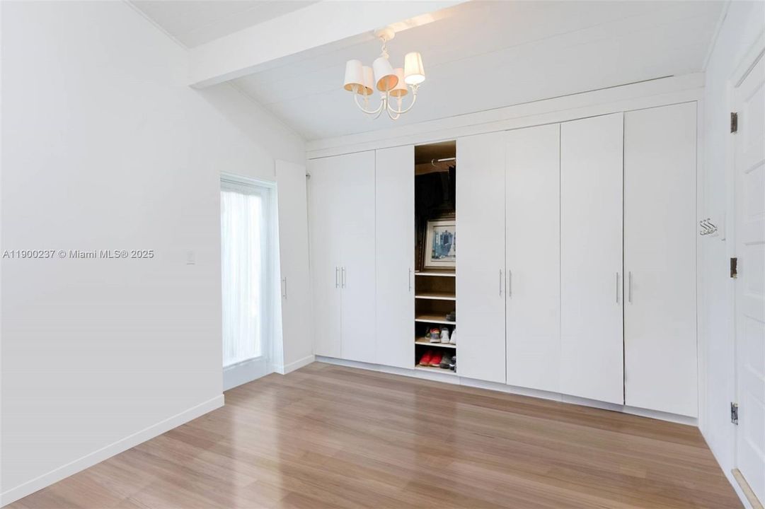 Activo con contrato: $3,900,000 (3 camas, 2 baños, 1882 Pies cuadrados)