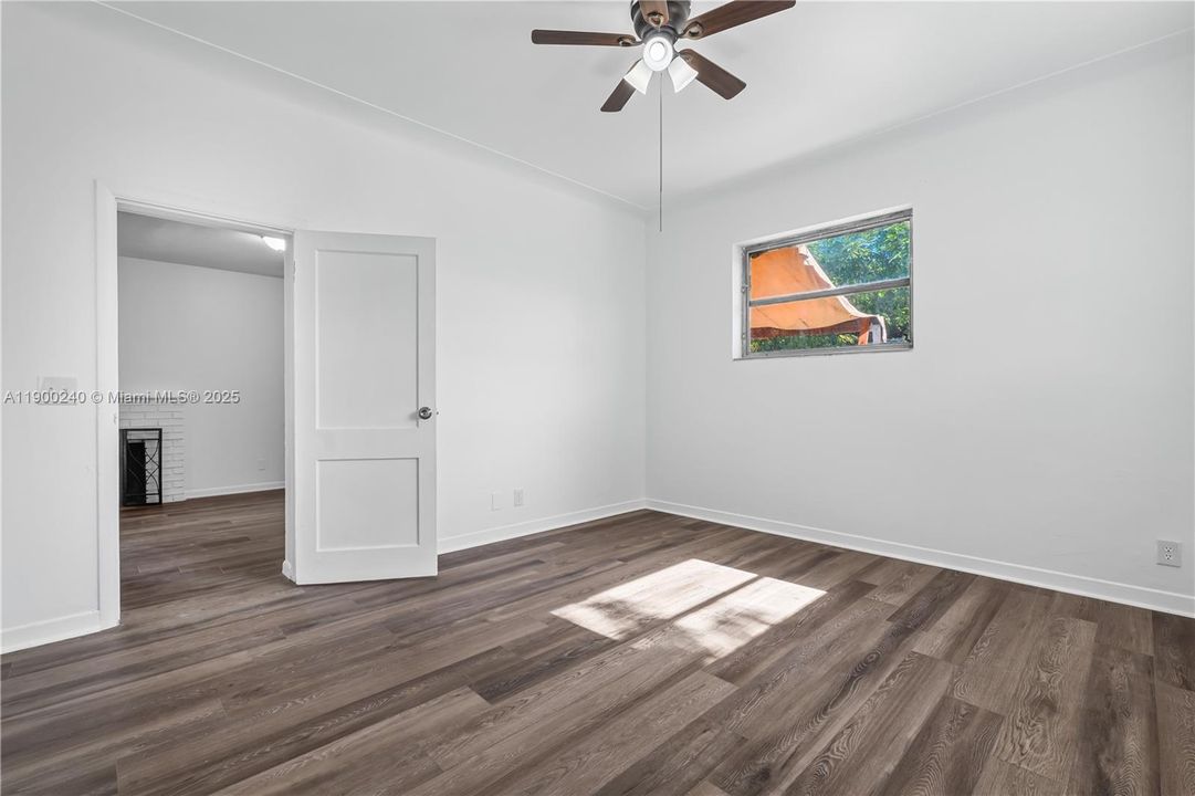 Recently Rented: $2,150 (2 beds, 2 baths, 1325 Square Feet)