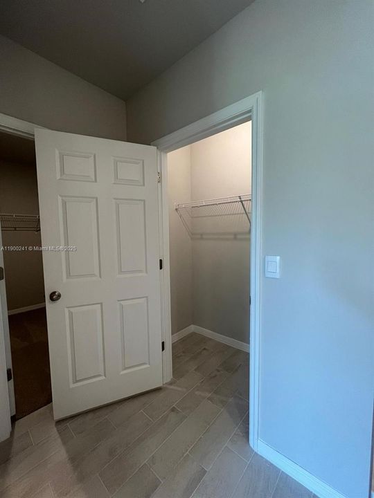 For Rent: $1,900 (4 beds, 2 baths, 0 Square Feet)