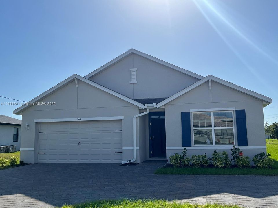 For Rent: $1,900 (4 beds, 2 baths, 0 Square Feet)