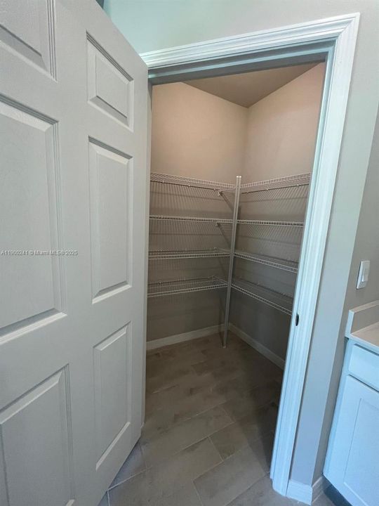 For Rent: $1,900 (4 beds, 2 baths, 0 Square Feet)