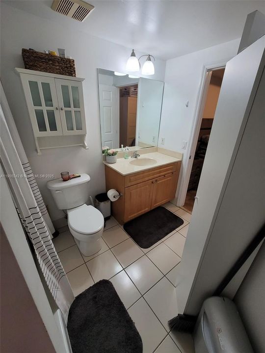 For Rent: $2,250 (1 beds, 1 baths, 655 Square Feet)