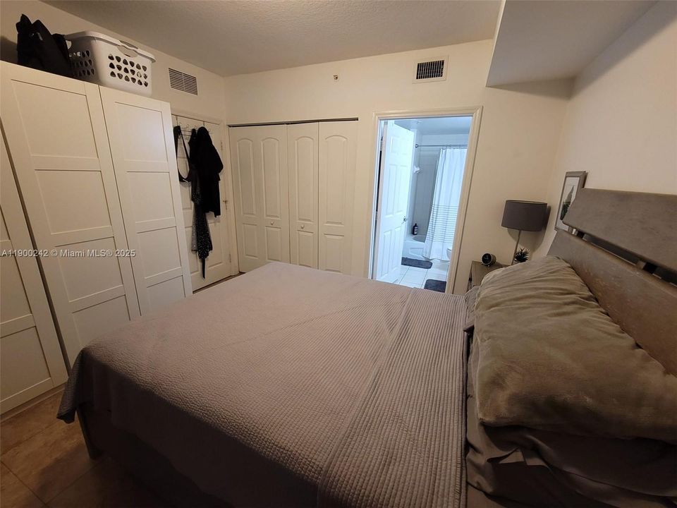 For Rent: $2,250 (1 beds, 1 baths, 655 Square Feet)