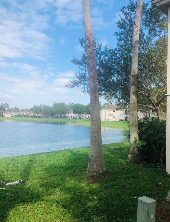 For Sale: $239,000 (3 beds, 2 baths, 1099 Square Feet)