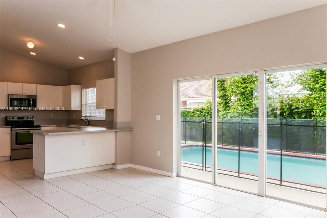 Recently Rented: $2,985 (3 beds, 2 baths, 1693 Square Feet)