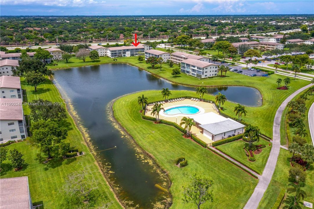 待售: $99,900 (1 贝兹, 1 浴室, 720 平方英尺)