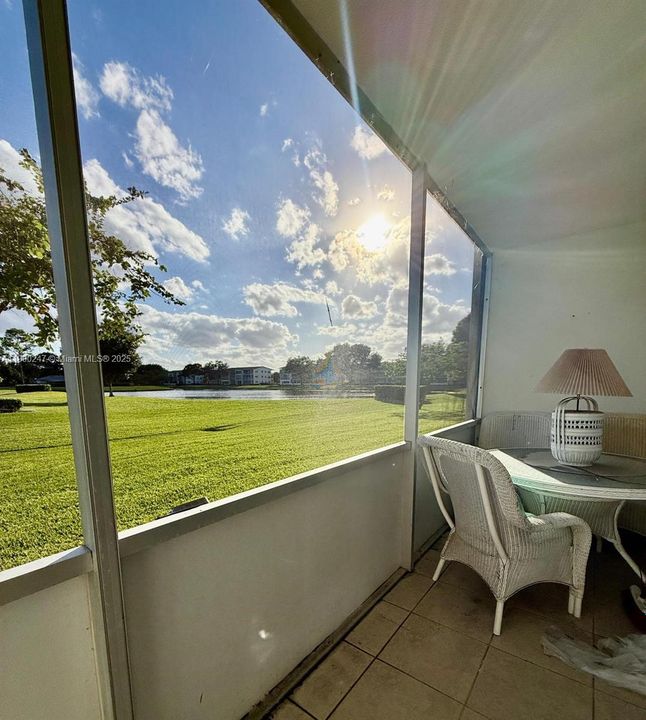 待售: $99,900 (1 贝兹, 1 浴室, 720 平方英尺)