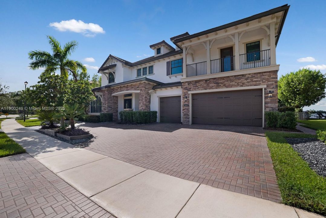 En Venta: $2,650,000 (6 camas, 7 baños, 5322 Pies cuadrados)