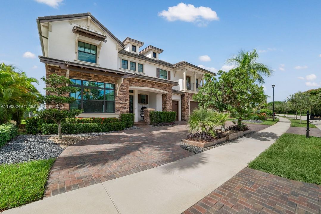 En Venta: $2,650,000 (6 camas, 7 baños, 5322 Pies cuadrados)