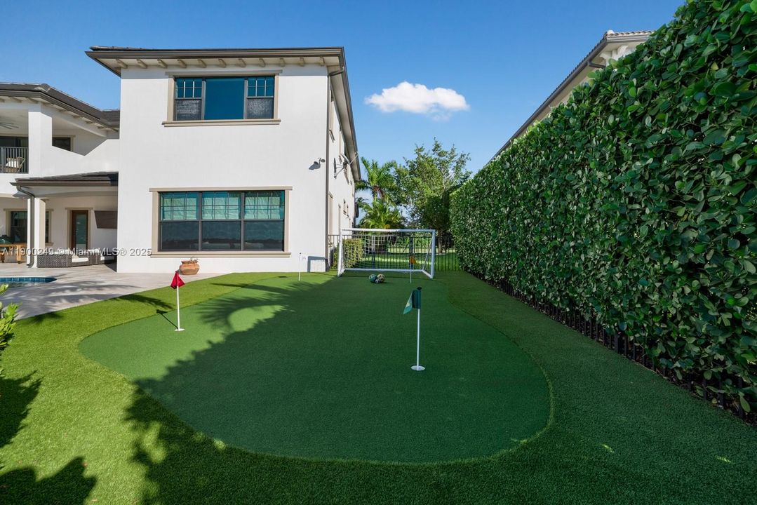 En Venta: $2,650,000 (6 camas, 7 baños, 5322 Pies cuadrados)