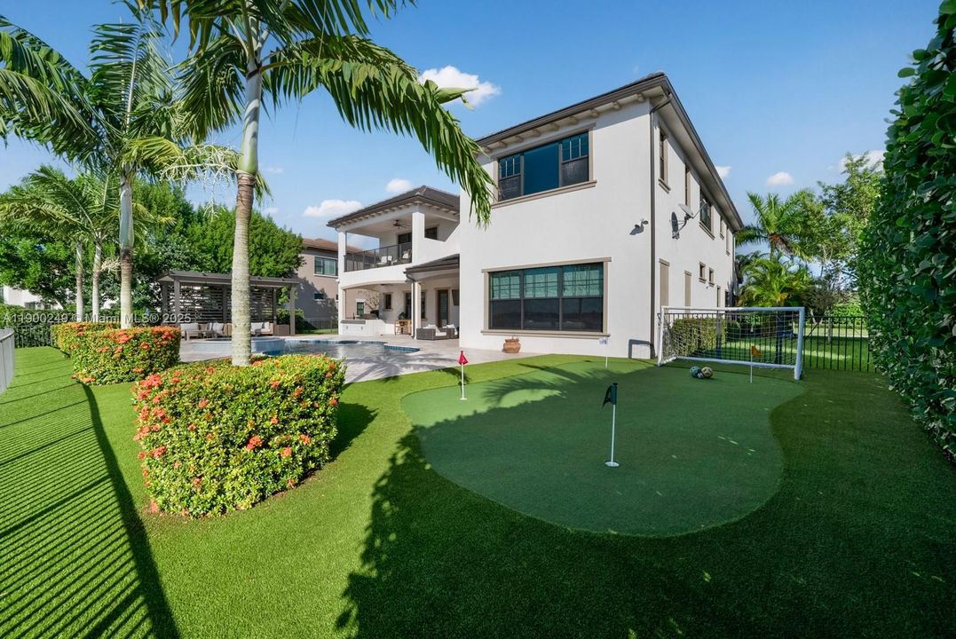 En Venta: $2,650,000 (6 camas, 7 baños, 5322 Pies cuadrados)