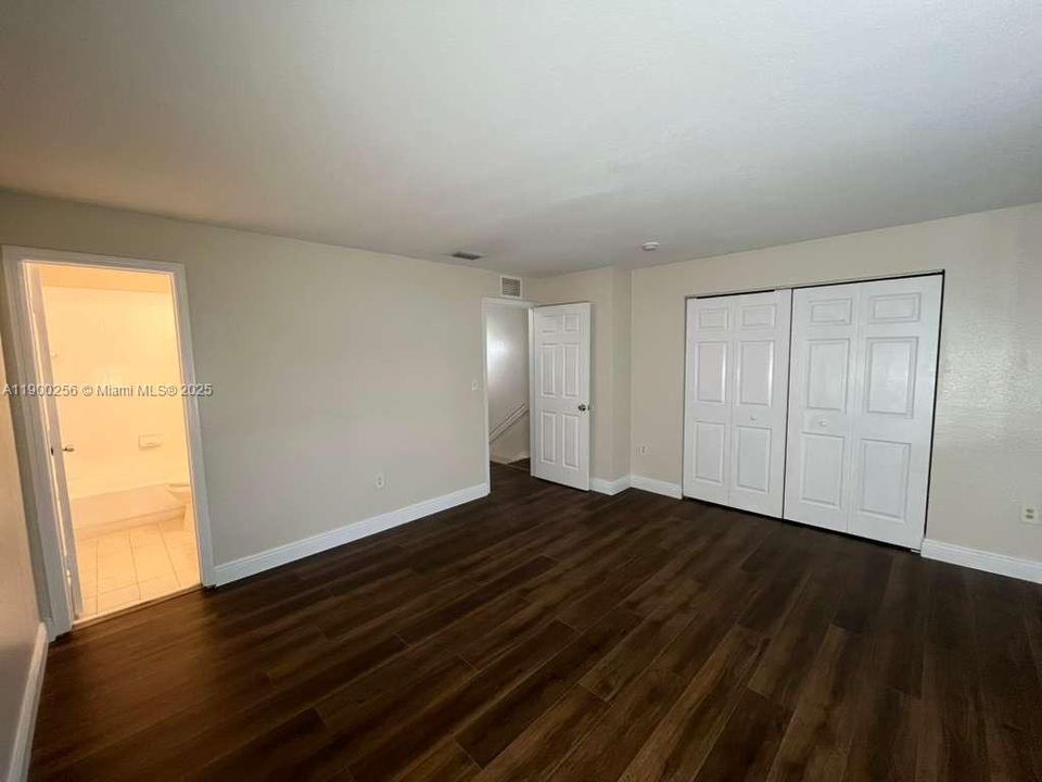 出租: $2,700 (3 贝兹, 2 浴室, 1253 平方英尺)