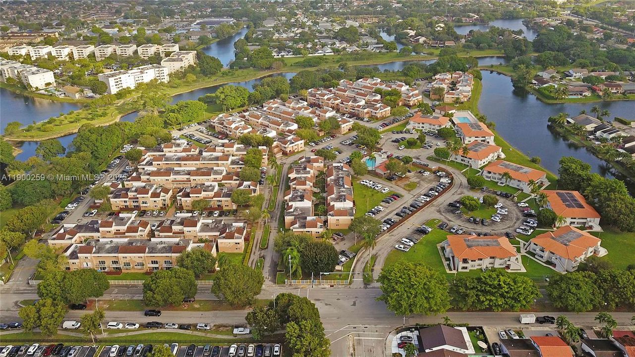 Activo con contrato: $230,000 (1 camas, 1 baños, 700 Pies cuadrados)