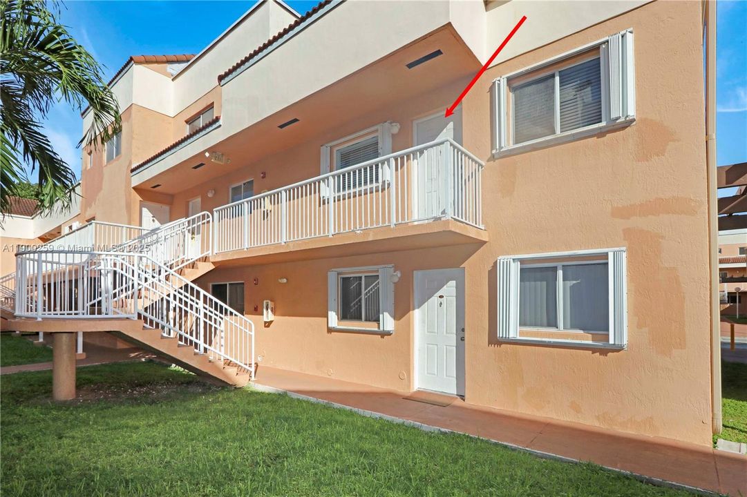 Activo con contrato: $230,000 (1 camas, 1 baños, 700 Pies cuadrados)