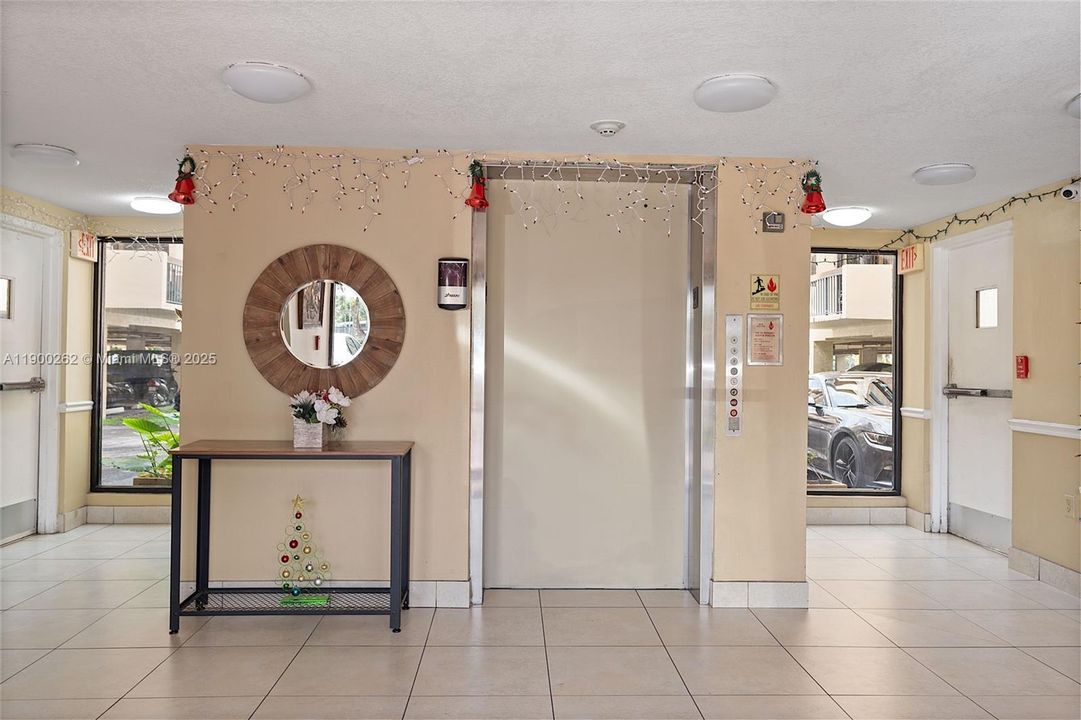 Recently Rented: $2,200 (2 beds, 2 baths, 848 Square Feet)