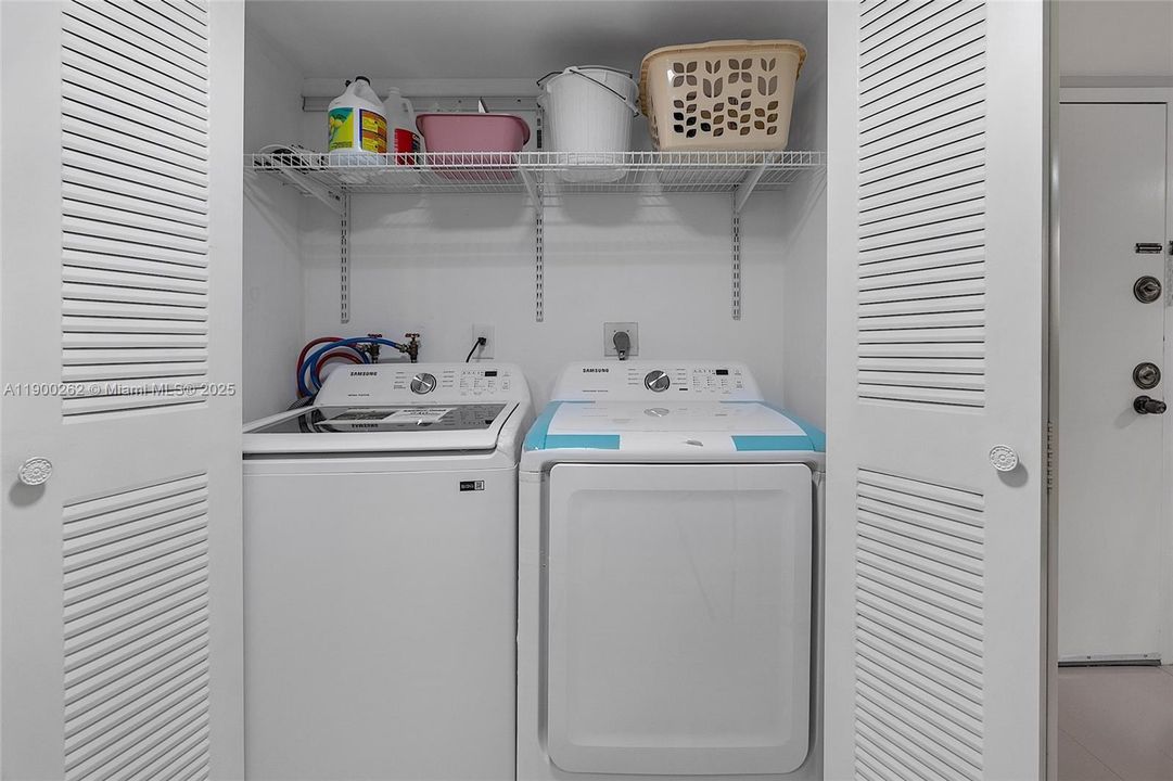 Recently Rented: $2,200 (2 beds, 2 baths, 848 Square Feet)