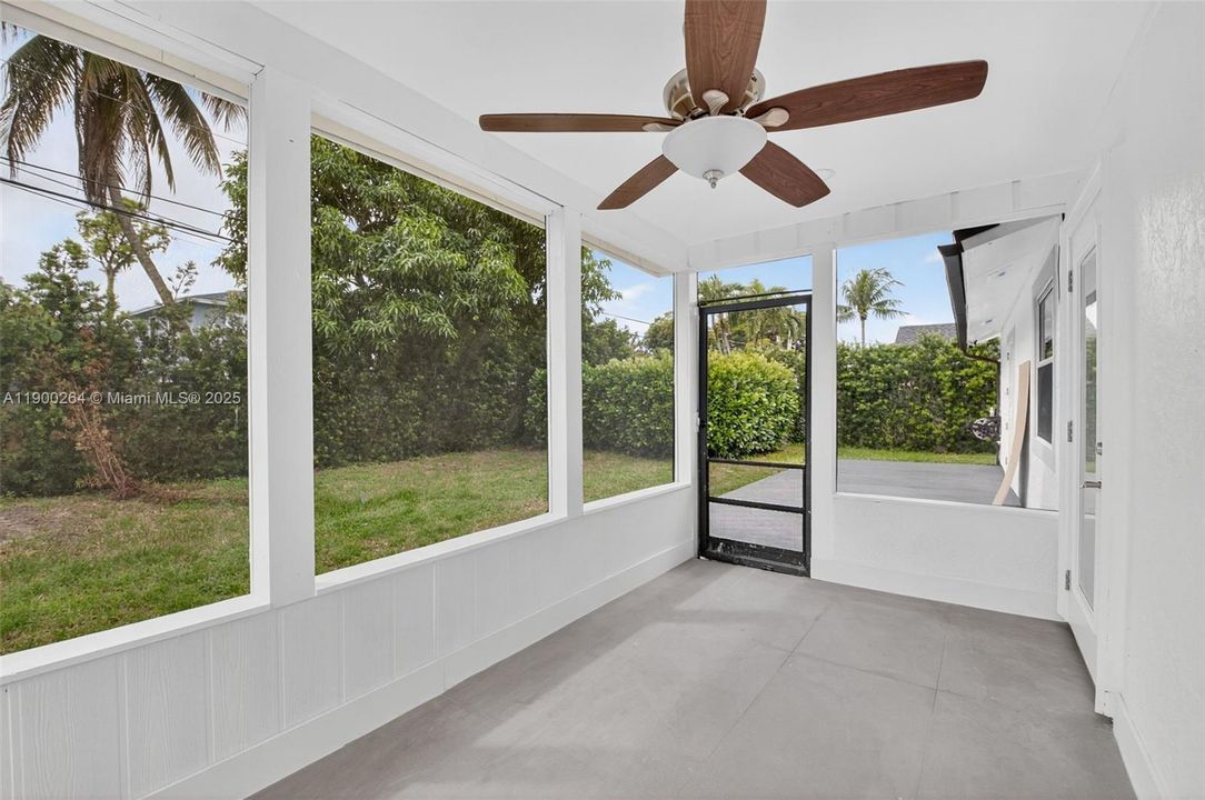 Active With Contract: $3,500 (3 beds, 2 baths, 1304 Square Feet)