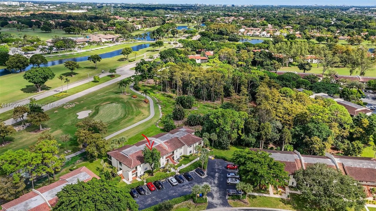 Active With Contract: $309,000 (2 beds, 2 baths, 1216 Square Feet)