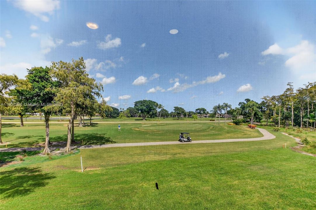 Active With Contract: $309,000 (2 beds, 2 baths, 1216 Square Feet)