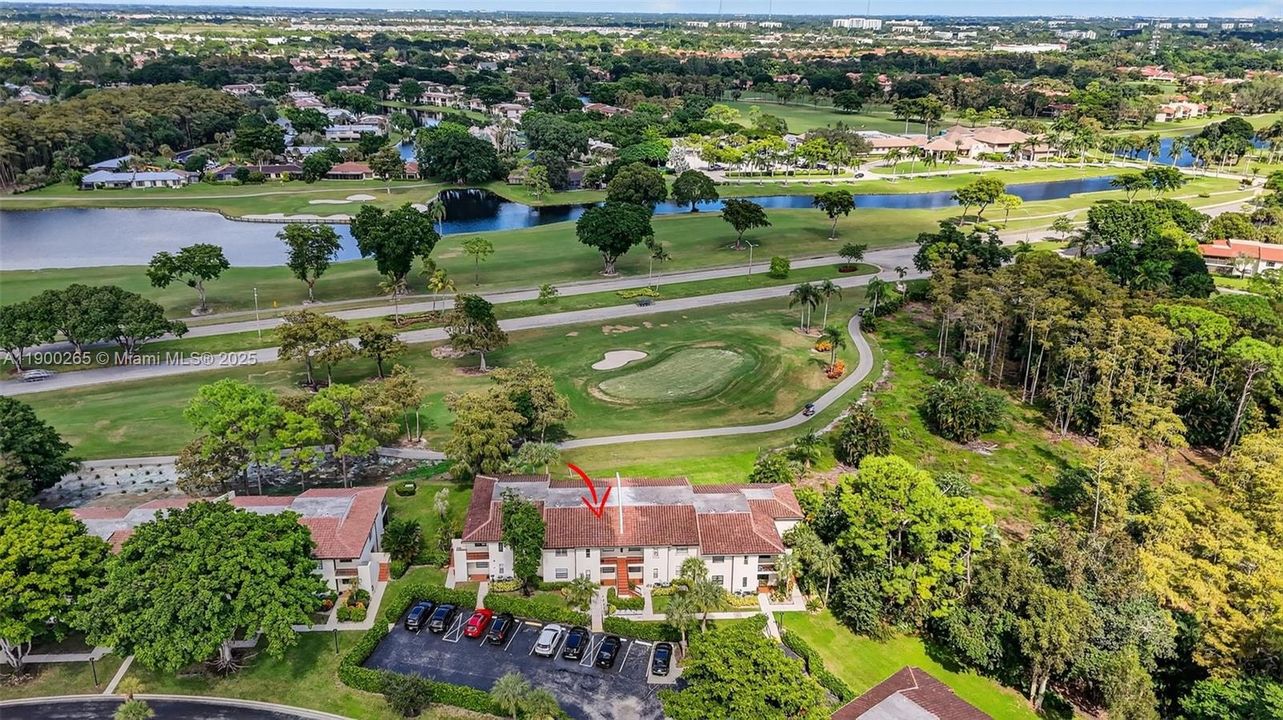 Active With Contract: $309,000 (2 beds, 2 baths, 1216 Square Feet)