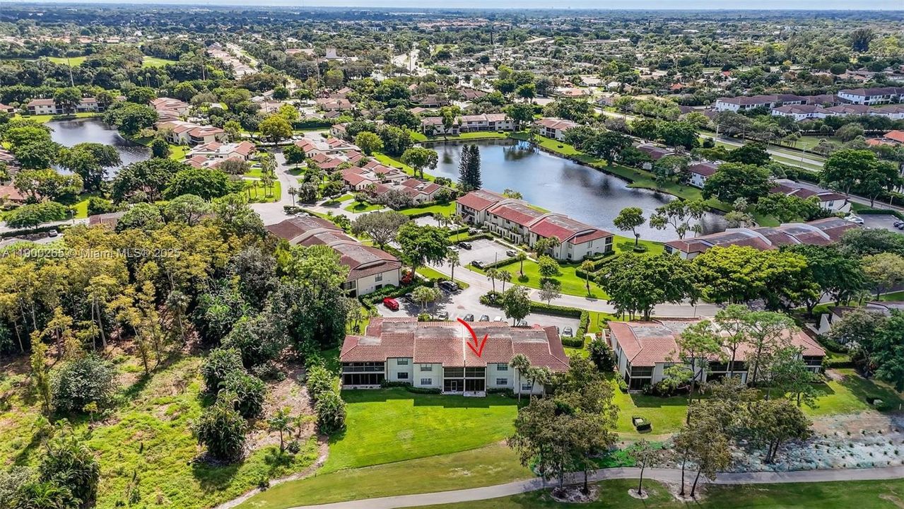 Active With Contract: $309,000 (2 beds, 2 baths, 1216 Square Feet)