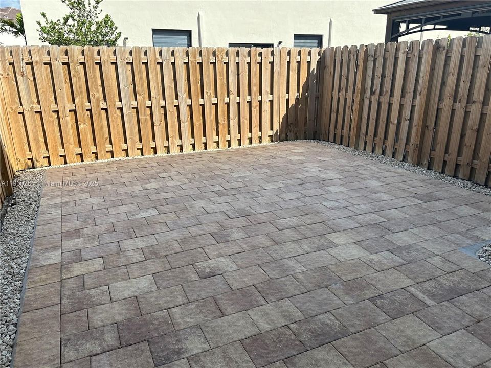 В аренду: $2,500 (3 спален, 3 ванн, 1328 Квадратных фут)