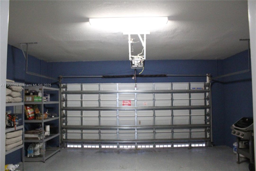 出租: $4,500 (4 贝兹, 4 浴室, 2990 平方英尺)