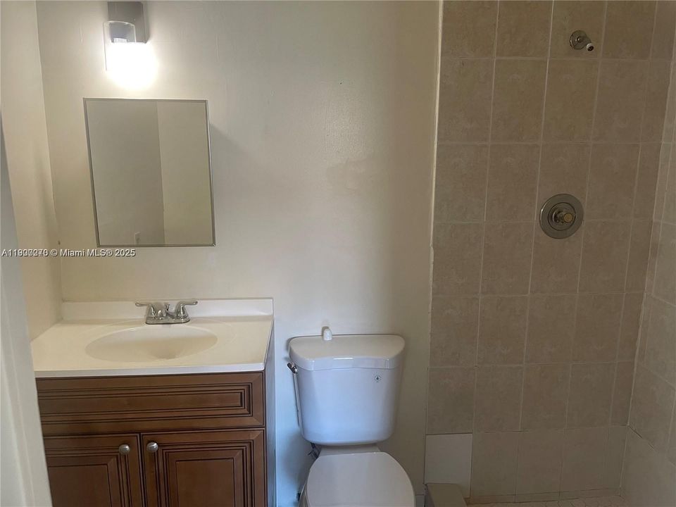 For Rent: $1,950 (2 beds, 2 baths, 10537 Square Feet)