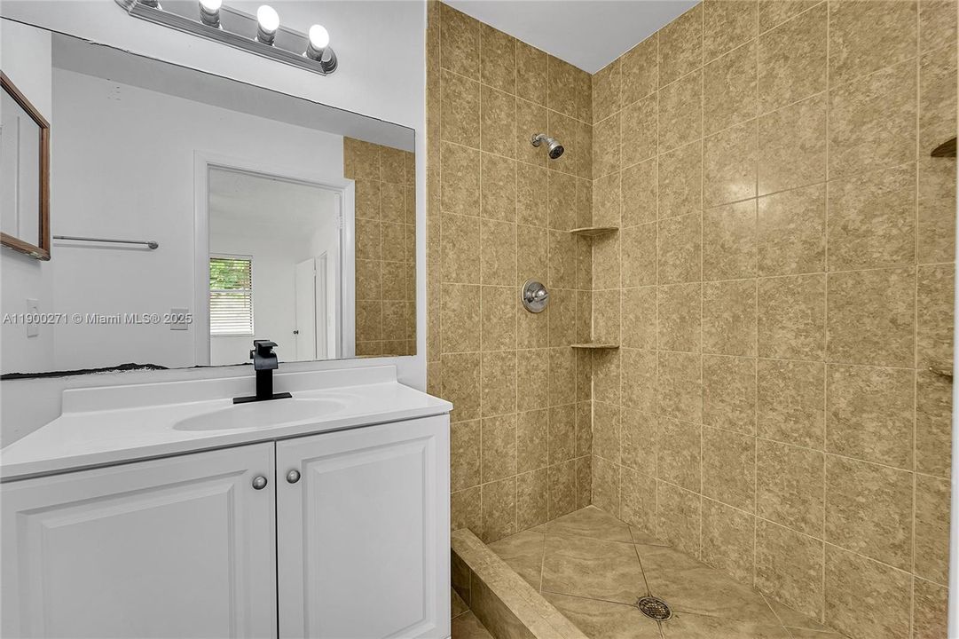 Recently Rented: $2,000 (2 beds, 2 baths, 0 Square Feet)