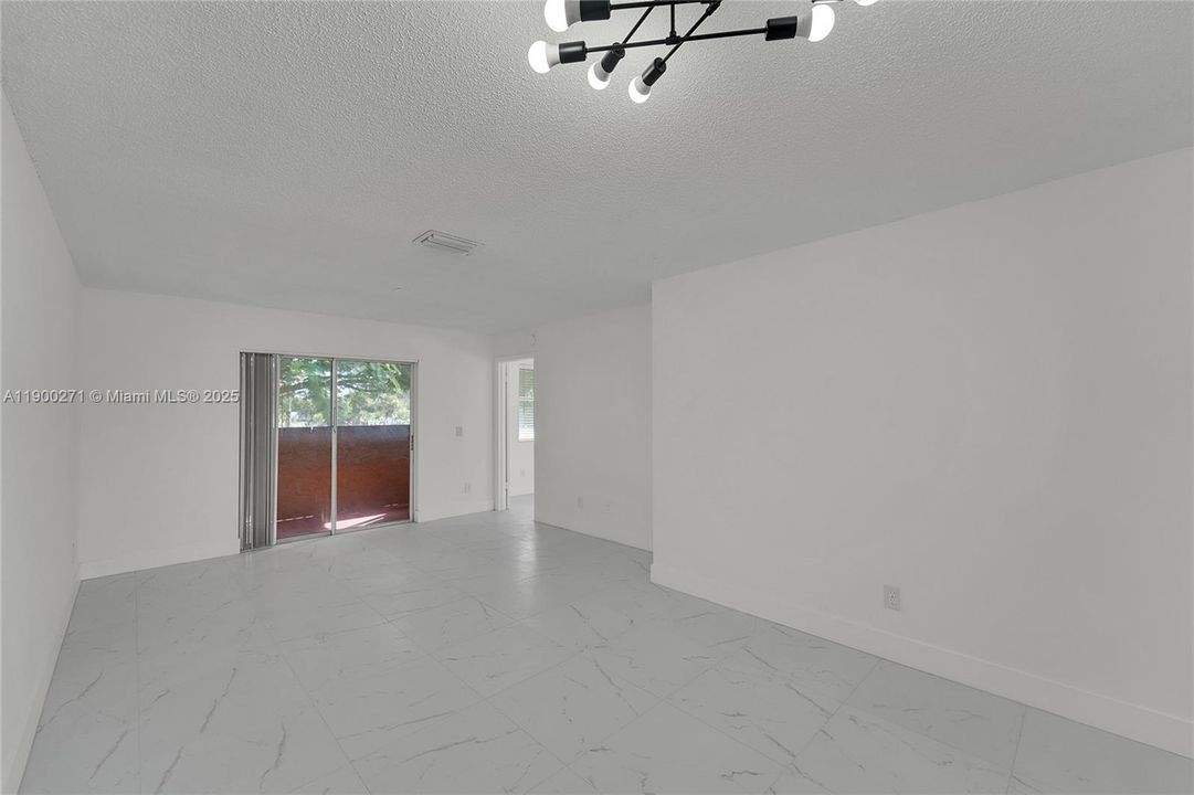 Recently Rented: $2,000 (2 beds, 2 baths, 0 Square Feet)