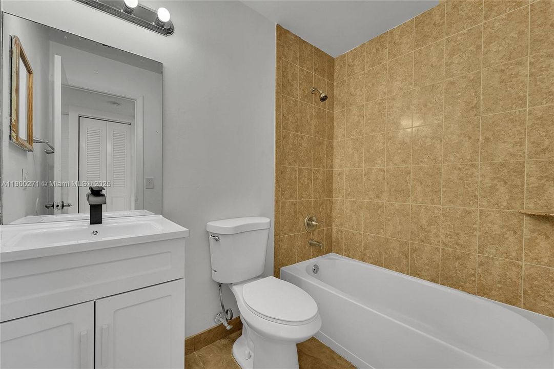 Recently Rented: $2,000 (2 beds, 2 baths, 0 Square Feet)