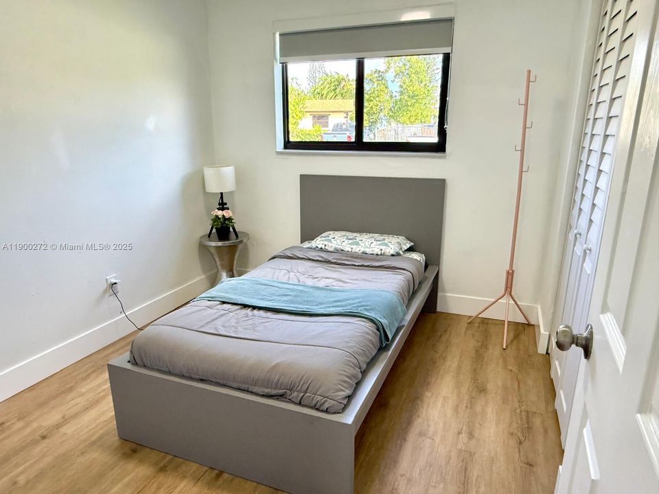 最近租的: $3,300 (4 贝兹, 2 浴室, 1700 平方英尺)