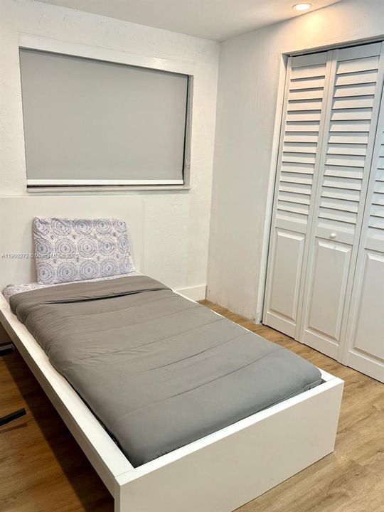 最近租的: $3,300 (4 贝兹, 2 浴室, 1700 平方英尺)