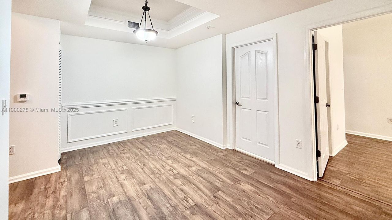 Recently Rented: $2,700 (2 beds, 2 baths, 1194 Square Feet)