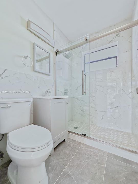 For Rent: $1,650 (1 beds, 1 baths, 1992 Square Feet)