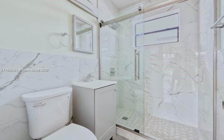 For Rent: $1,650 (1 beds, 1 baths, 1992 Square Feet)