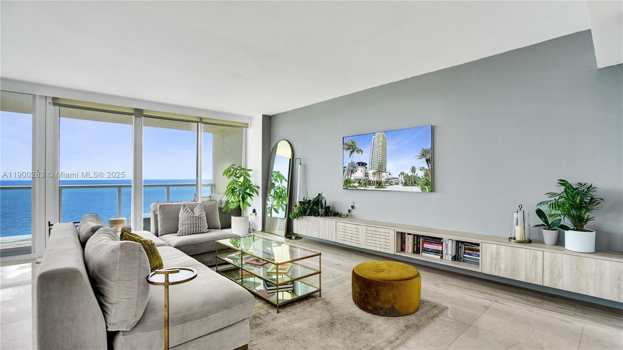 Active With Contract: $1,795,000 (2 beds, 2 baths, 1680 Square Feet)