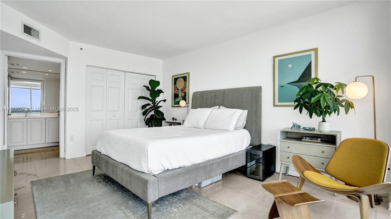 Active With Contract: $1,795,000 (2 beds, 2 baths, 1680 Square Feet)