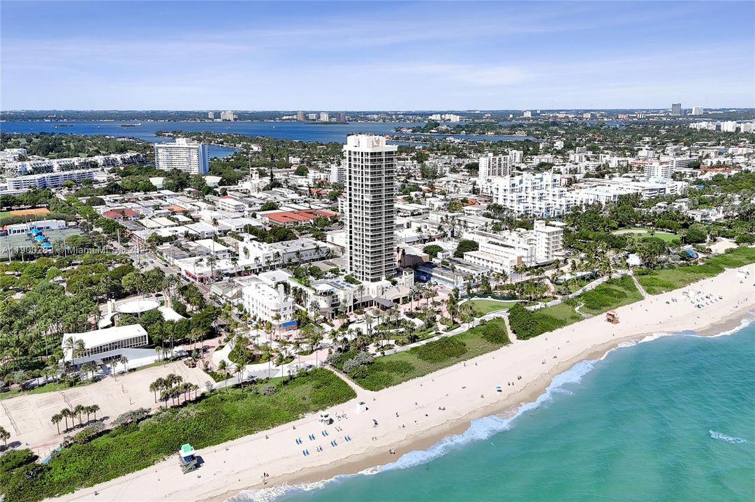 Active With Contract: $1,795,000 (2 beds, 2 baths, 1680 Square Feet)