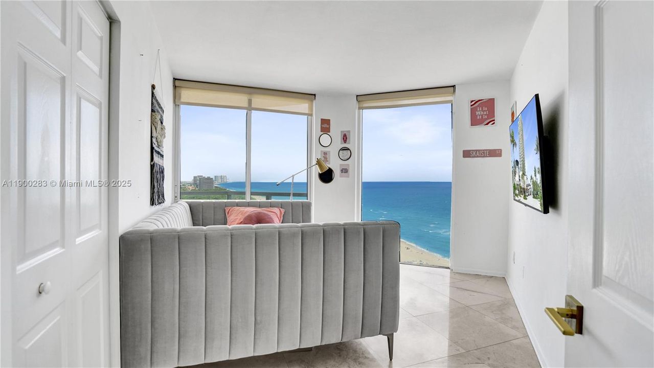 Active With Contract: $1,795,000 (2 beds, 2 baths, 1680 Square Feet)