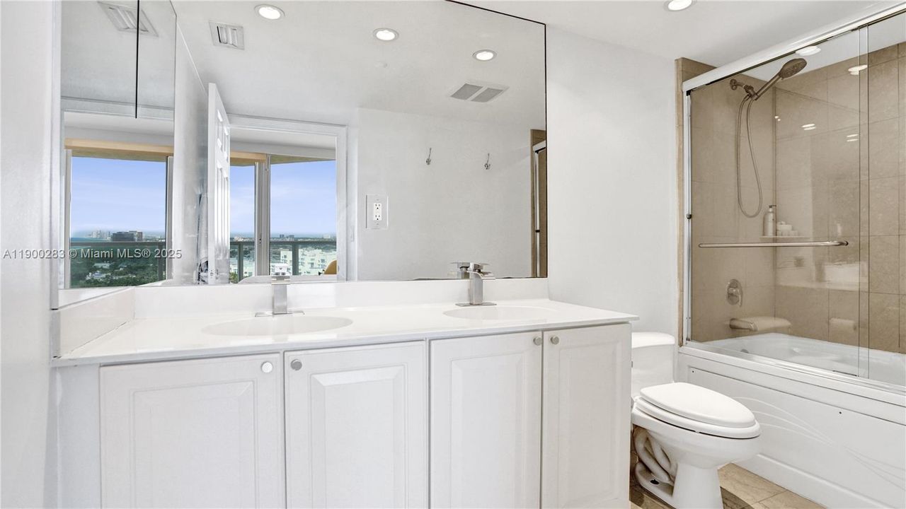 Active With Contract: $1,795,000 (2 beds, 2 baths, 1680 Square Feet)