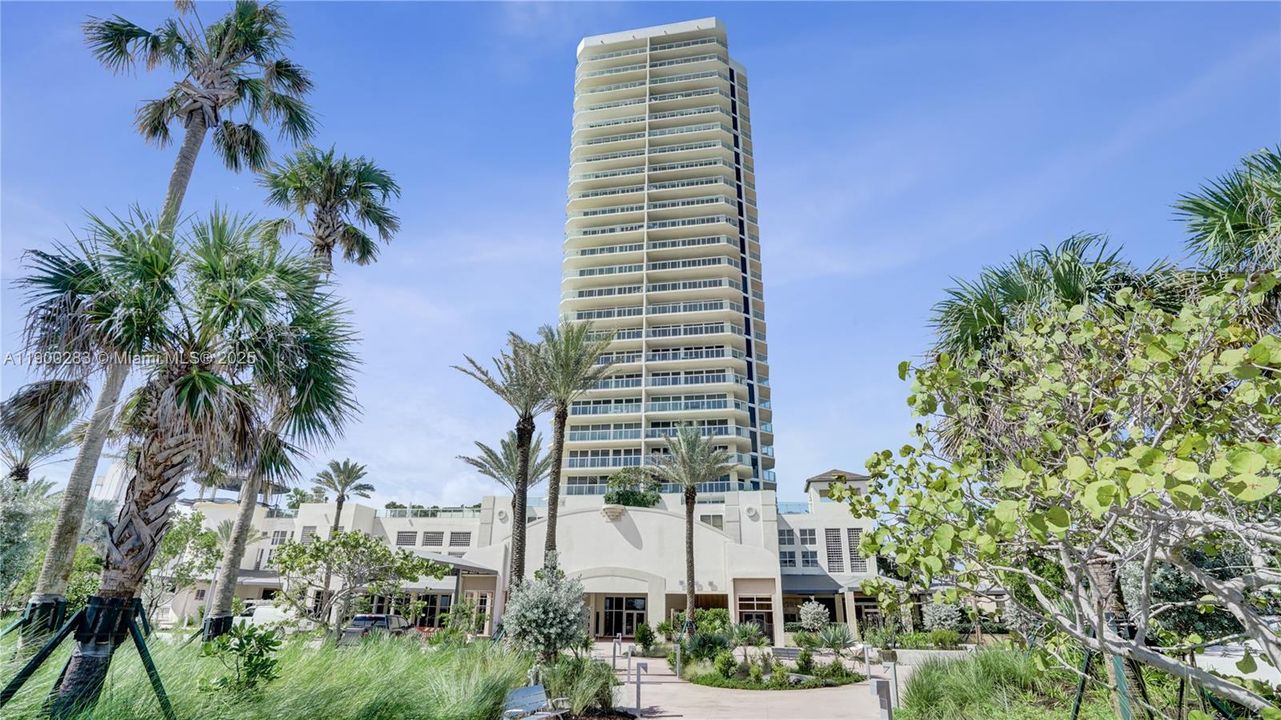 Active With Contract: $1,795,000 (2 beds, 2 baths, 1680 Square Feet)